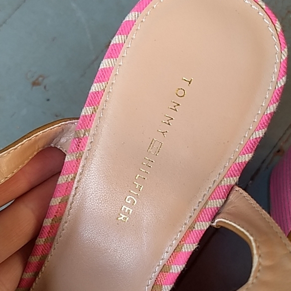 TH strappy pink wedge heels - Picture 3 of 8